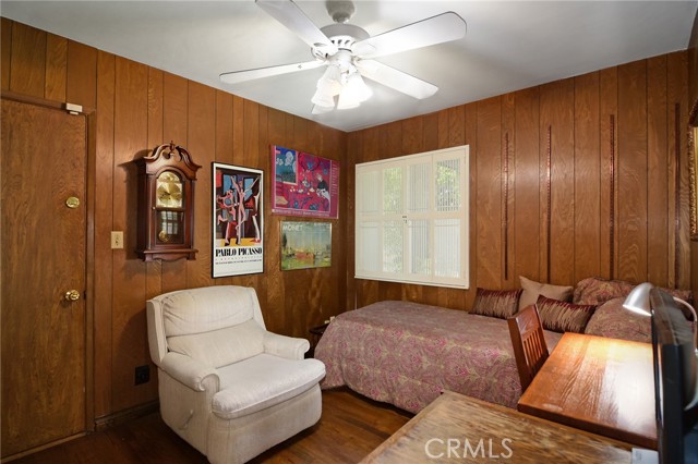 Detail Gallery Image 13 of 32 For 13943 Margate St, Sherman Oaks,  CA 91401 - 4 Beds | 3 Baths