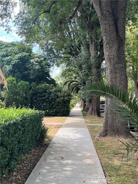 2364 6th Street, La Verne CA: https://media.crmls.org/medias/84c7795b-b153-460f-8d03-390681dd02f8.jpg