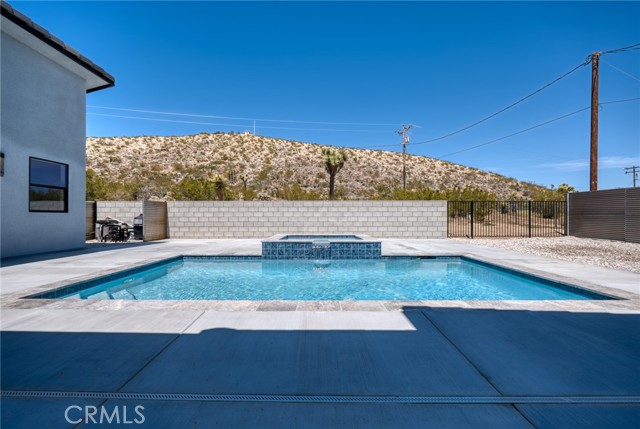 Detail Gallery Image 21 of 34 For 57844 Carlyle Dr, Yucca Valley,  CA 92284 - 3 Beds | 3 Baths