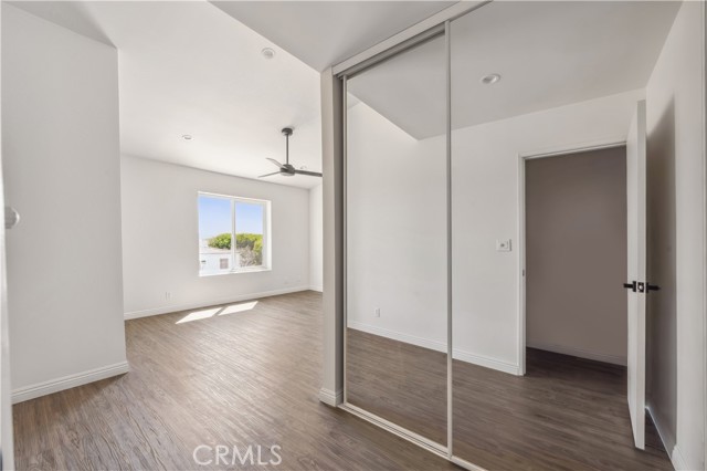 Detail Gallery Image 9 of 14 For 120 S Francisca Ave #11,  Redondo Beach,  CA 90277 - 2 Beds | 2/1 Baths