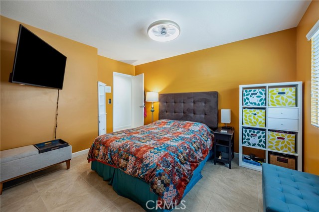 1363 N San Antonio Ave, Upland CA: https://media.crmls.org/medias/84c81c94-9075-4108-b3f9-556a03b5aae2.jpg
