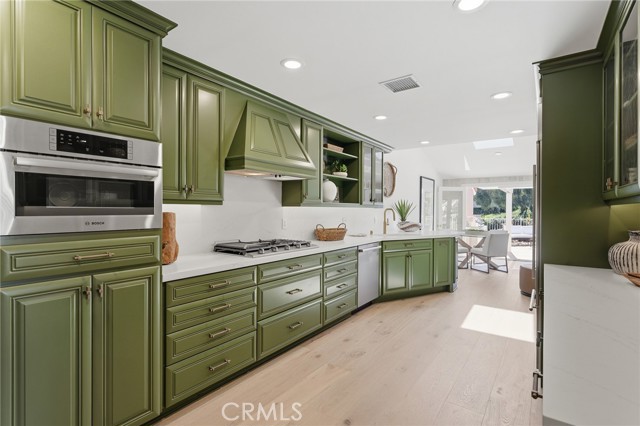 Detail Gallery Image 23 of 65 For 4707 Park Olivo #N,  Calabasas,  CA 91302 - 3 Beds | 3 Baths