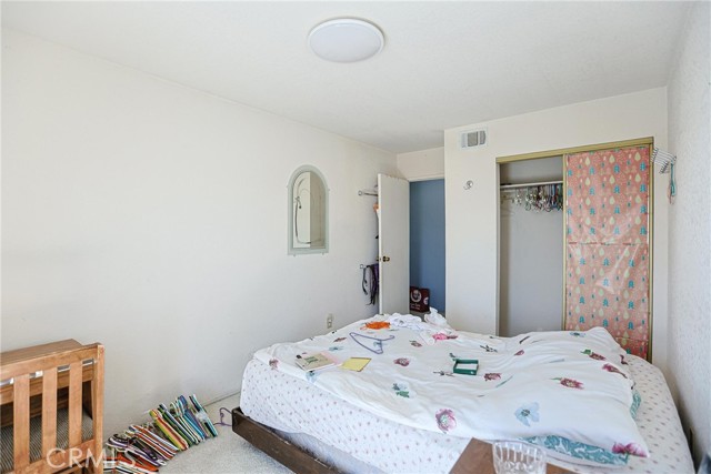 Image 12 of 26 For 4627 Huron Avenue