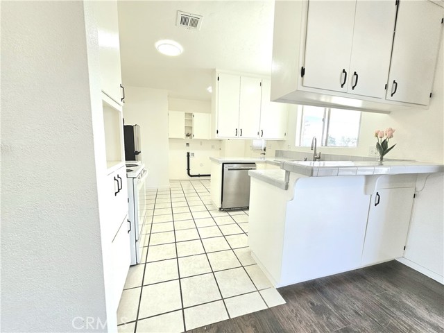 Detail Gallery Image 14 of 18 For 11981 Franklin St, Moreno Valley,  CA 92557 - 3 Beds | 2 Baths