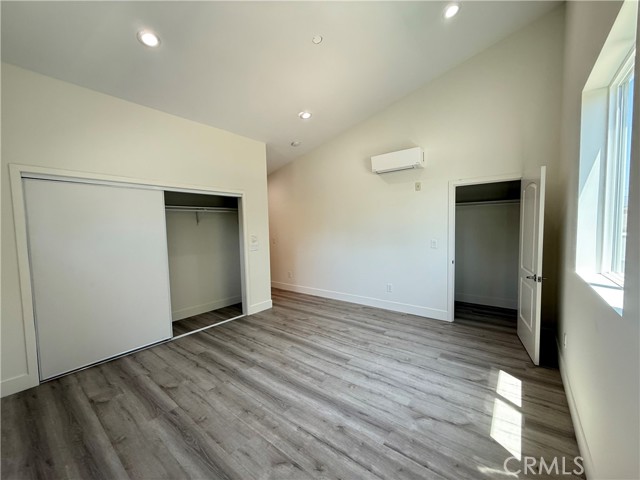 19515 Cantara Street, Reseda CA: https://media.crmls.org/medias/84cae8f4-5b77-4036-ad7d-fe40a221ae2a.jpg