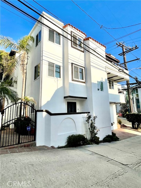 315 23rd Street, Manhattan Beach, California 90266, 3 Bedrooms Bedrooms, ,1 BathroomBathrooms,Residential,Sold,23rd Street,SB22006593