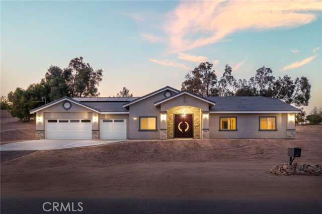 18756 Centennial Street, Hesperia CA: https://media.crmls.org/medias/84cb5ed6-07f9-44cf-a894-78290f70b1cf.jpg
