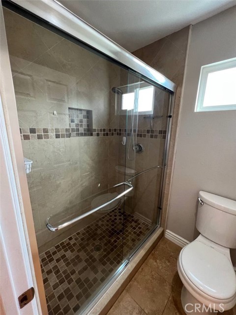 Detail Gallery Image 4 of 24 For 21301 Bristlecone, Mission Viejo,  CA 92692 - 5 Beds | 3/1 Baths