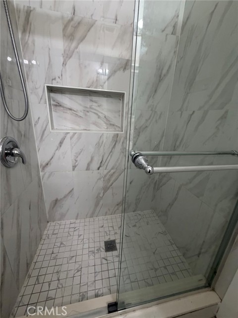 Detail Gallery Image 9 of 16 For 4721 W Oakfield Ave #1,  Santa Ana,  CA 92703 - 4 Beds | 2 Baths