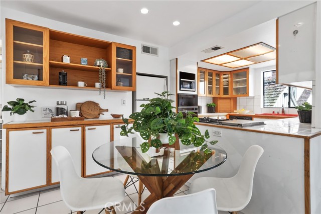 Image 12 of 57 For 64 59th Place