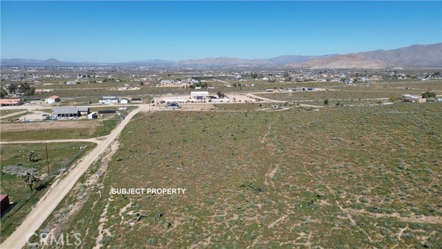 Detail Gallery Image 3 of 15 For 10177 Cerra Vista St, Apple Valley,  CA 92308 - – Beds | – Baths