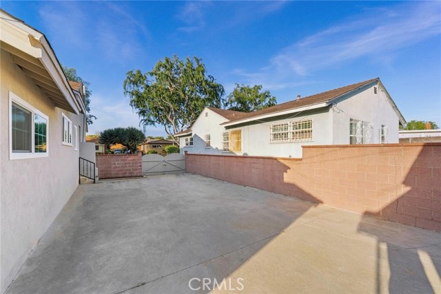 Detail Gallery Image 38 of 45 For 2614 W 111th, Inglewood,  CA 90303 - 5 Beds | 3 Baths