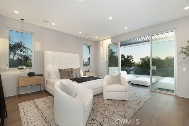 627 N Vista Street, Los Angeles CA: https://media.crmls.org/medias/84ce0db9-f131-4bc2-8423-b79064217376.jpg