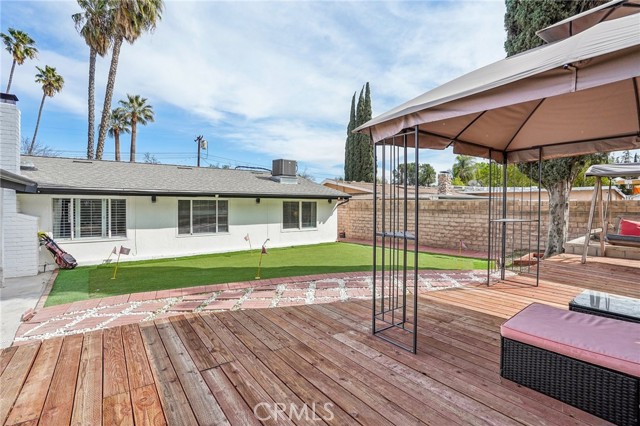 5633 Rawlings Avenue, Woodland Hills CA: https://media.crmls.org/medias/84ce4a38-a772-47a8-8ea3-d7c02568f0f6.jpg