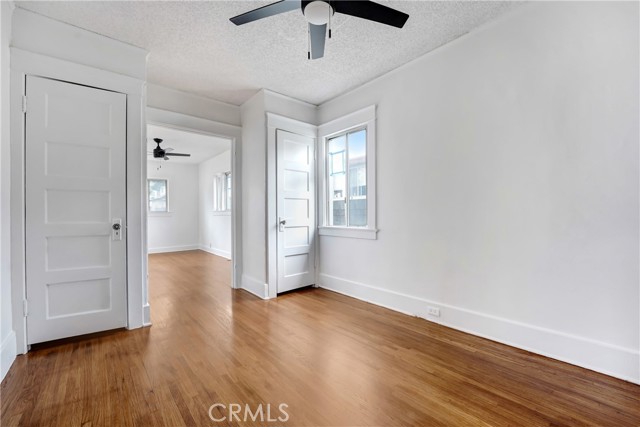 401 S Hidalgo Avenue, Alhambra CA: https://media.crmls.org/medias/84ce57b3-0e90-4473-b4a3-b650ee20b6ac.jpg