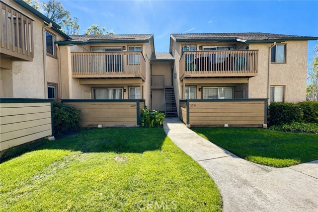 Front Image Thumbnail for CROC26023678