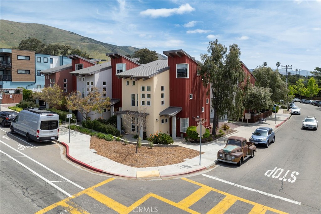 1210 Southwood Drive San Luis Obispo, California 1210 Southwood Drive