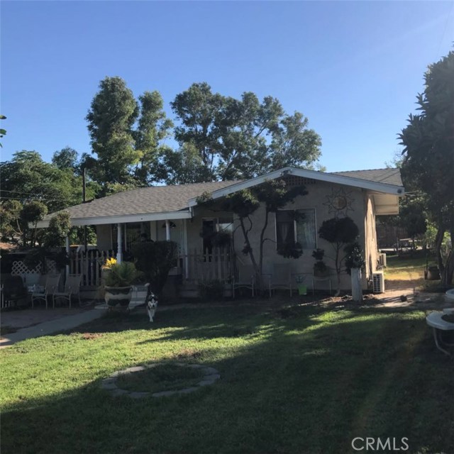 4386 Ambs Dr, Riverside, CA 92505