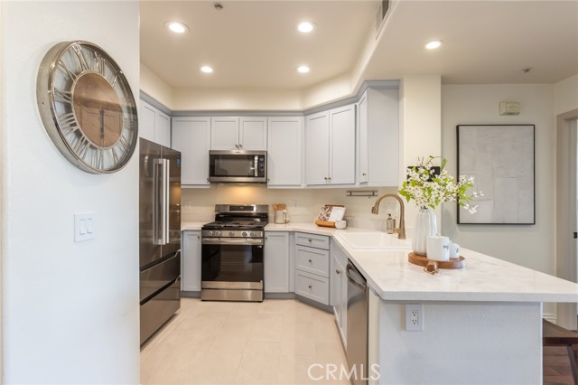 Detail Gallery Image 6 of 38 For 360 W Avenue 26 #133,  Los Angeles,  CA 90031 - 2 Beds | 2 Baths