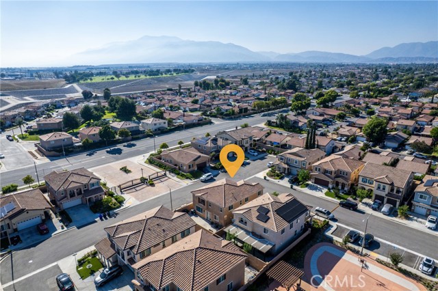 691 Lourdes Lane, Rialto CA: https://media.crmls.org/medias/84d0e4ba-385d-4969-8944-6210cb0ec72b.jpg