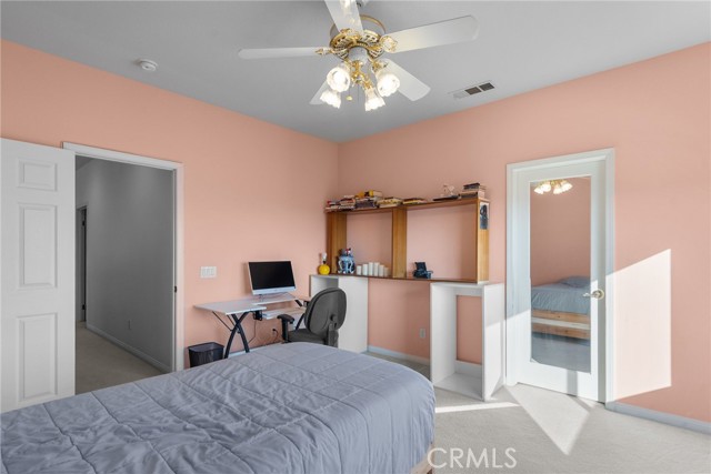 22440 Skylake Place, Saugus CA: https://media.crmls.org/medias/84d1042b-2e3c-49a7-8042-fb2ee1886868.jpg