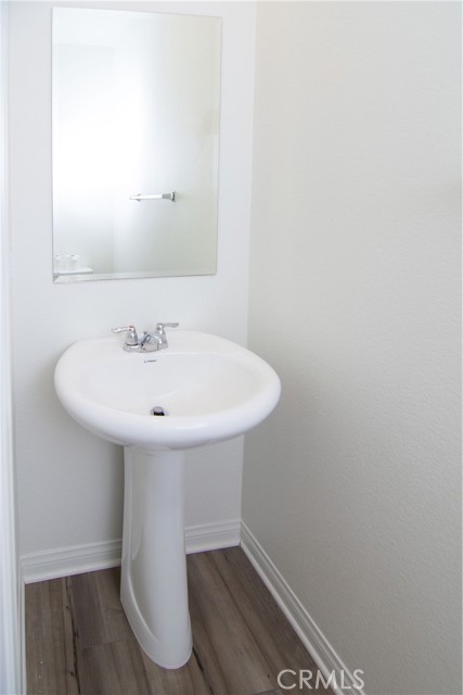 Detail Gallery Image 8 of 18 For 1592 Redwoods Dr, Upland,  CA 91784 - 3 Beds | 2/1 Baths