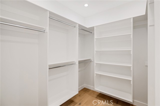 2100 Carnegie Lane, Redondo Beach CA: https://media.crmls.org/medias/84d1d833-7c36-4bd7-9e3f-171bf13e97f2.jpg