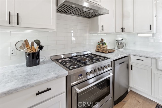 Detail Gallery Image 7 of 52 For 278 Virginia Pl, Costa Mesa,  CA 92627 - 4 Beds | 3 Baths