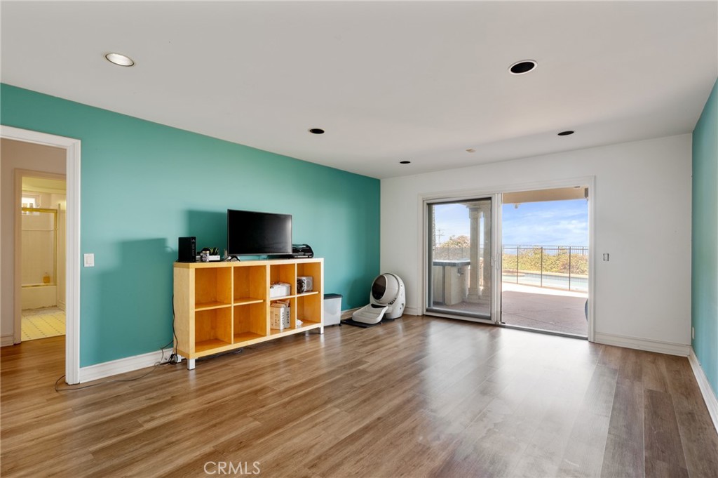 MLS #SB25042936 img 12