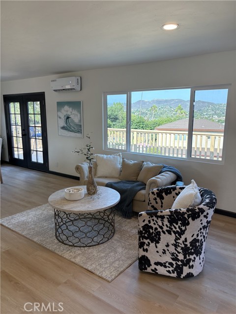 Detail Gallery Image 6 of 25 For 1860 Watson Way, Vista,  CA 92083 - 4 Beds | 2 Baths