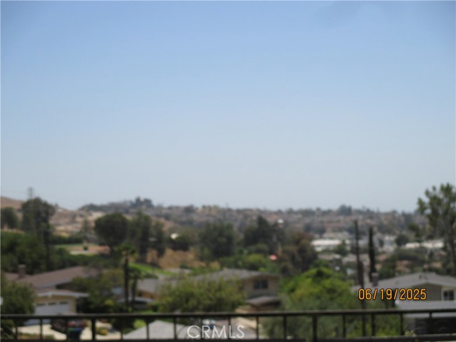 442 Van Buren Drive, Monterey Park CA: https://media.crmls.org/medias/84d3b25d-269d-4e33-b480-8c934963a9e4.jpg