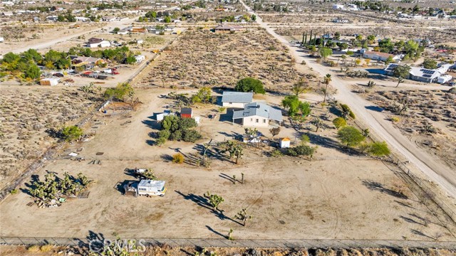 11924 Mountain Road, Pinon Hills CA: https://media.crmls.org/medias/84d3f524-80b1-43bc-90e9-aff23108037b.jpg