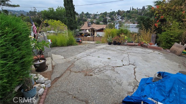 787 Terrace 49, Los Angeles CA: https://media.crmls.org/medias/84d43ccf-1ff4-410a-aced-41a0283f7358.jpg