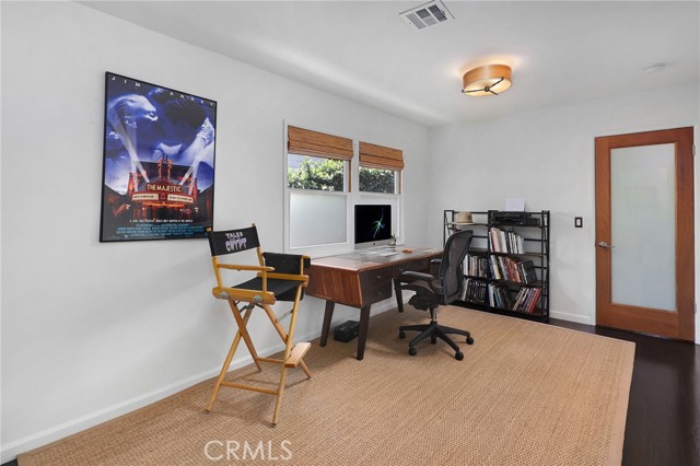 5866 Varna Avenue, Valley Glen CA: https://media.crmls.org/medias/84d4961d-5c92-482b-82ec-c2dd54e5df3d.jpg