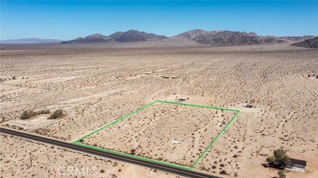 87000 Amboy Road, Twentynine Palms, California 92277, ,Land,For Sale,87000 Amboy Road,CRJT22139257