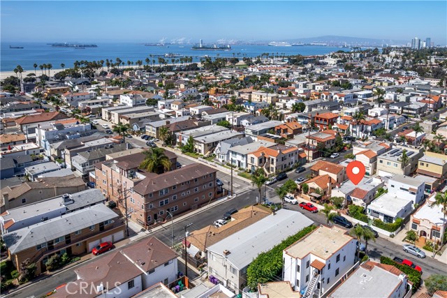 143 Roycroft Avenue, Long Beach CA: https://media.crmls.org/medias/84d6579e-d1b4-45cd-940f-860288c32644.jpg