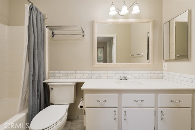 Detail Gallery Image 14 of 30 For 13 Cardinal Ave, Aliso Viejo,  CA 92656 - 2 Beds | 2/1 Baths