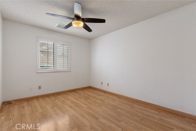 Detail Gallery Image 11 of 31 For 42307 61st St W, Quartz Hill,  CA 93535 - 4 Beds | 2 Baths