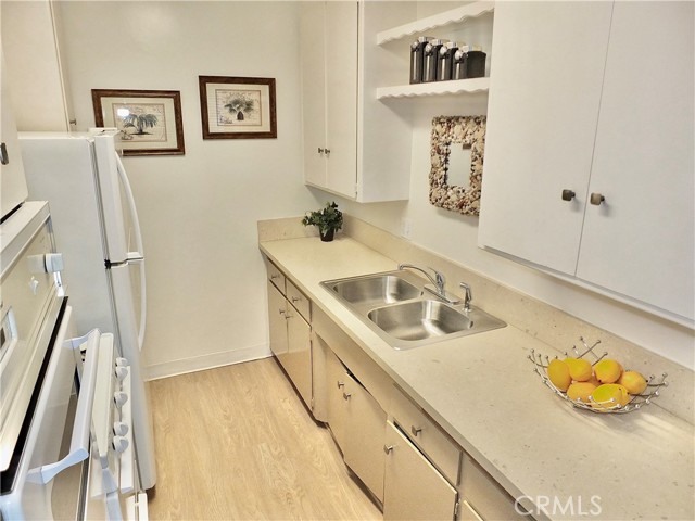 Detail Gallery Image 4 of 23 For 1101 E Ocean #25,  Long Beach,  CA 90802 - 1 Beds | 1 Baths