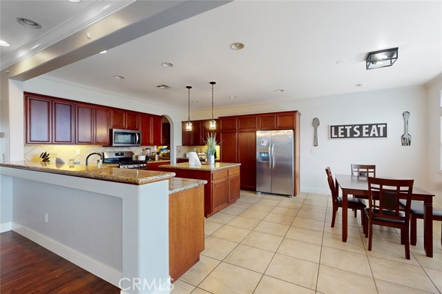 Detail Gallery Image 5 of 47 For 74 Magnesio, Oroville,  CA 95965 - 5 Beds | 3/1 Baths