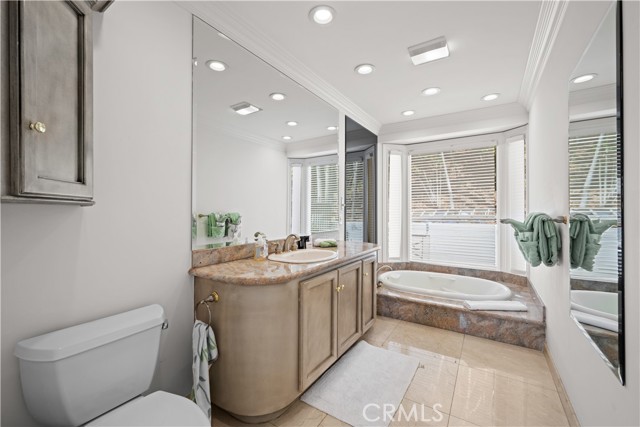 Detail Gallery Image 34 of 64 For 16221 Elisa Pl, Encino,  CA 91436 - 5 Beds | 5/1 Baths