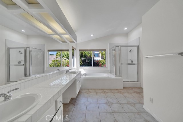 Detail Gallery Image 23 of 33 For 2357 Laurelwood Dr, Thousand Oaks,  CA 91362 - 4 Beds | 3 Baths