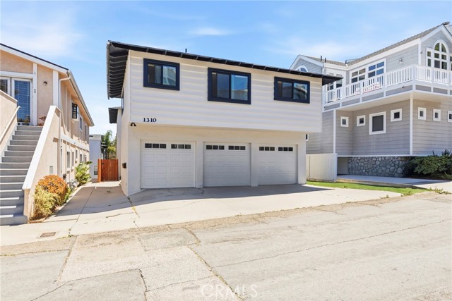1310 Loma Drive, Hermosa Beach, California 90254, 0 ,Residential Income,For Sale,Loma,0,SB26116370 1310 Loma Drive, Hermosa Beach, California 90254, 0 ,Residential Income,For Sale,Loma,0,SB26116370