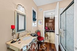 https://media.crmls.org/medias/84db7084-39e4-46bc-99e8-35ebad187558.jpg?preset=X-Large