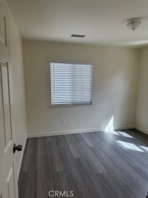 Detail Gallery Image 17 of 24 For 12317 Deborah Dr, Victorville,  CA 92392 - 5 Beds | 2/1 Baths