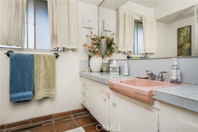 Detail Gallery Image 24 of 37 For 13382 Mount Hood Dr, North Tustin,  CA 92705 - 4 Beds | 3 Baths