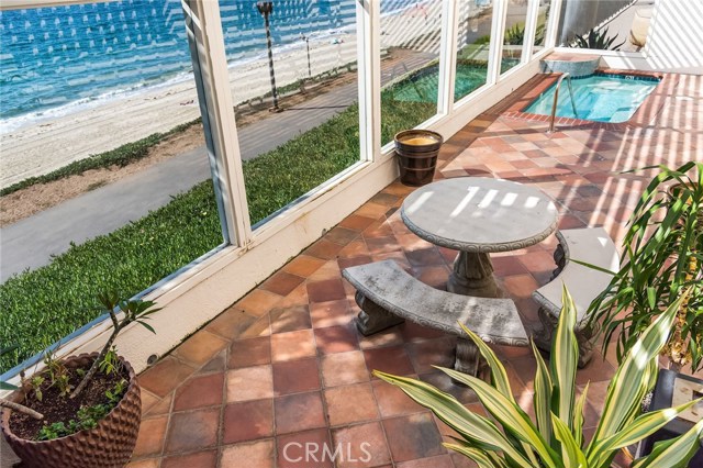565 Esplanade, Redondo Beach, California 90277, 1 Bedroom Bedrooms, ,1 BathroomBathrooms,Residential,Sold,Esplanade,PV17218278