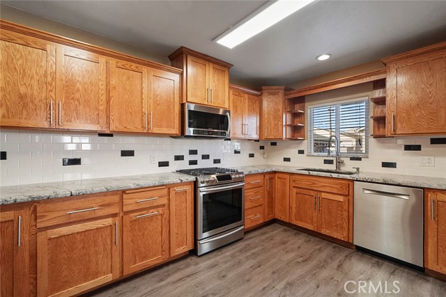 Detail Gallery Image 9 of 33 For 956 J, Los Banos,  CA 93635 - 2 Beds | 1 Baths