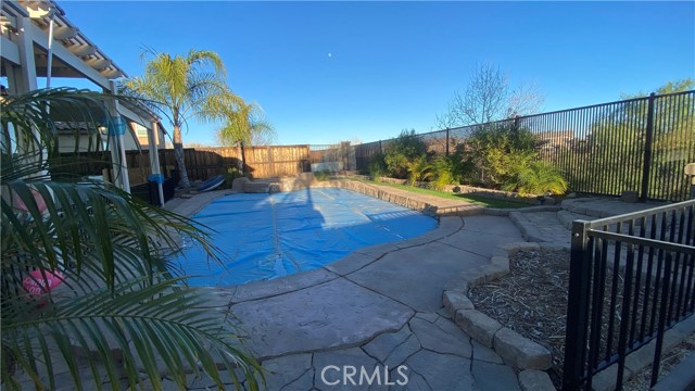 Detail Gallery Image 3 of 30 For 53051 Imperial, Lake Elsinore,  CA 92532 - 4 Beds | 2/1 Baths