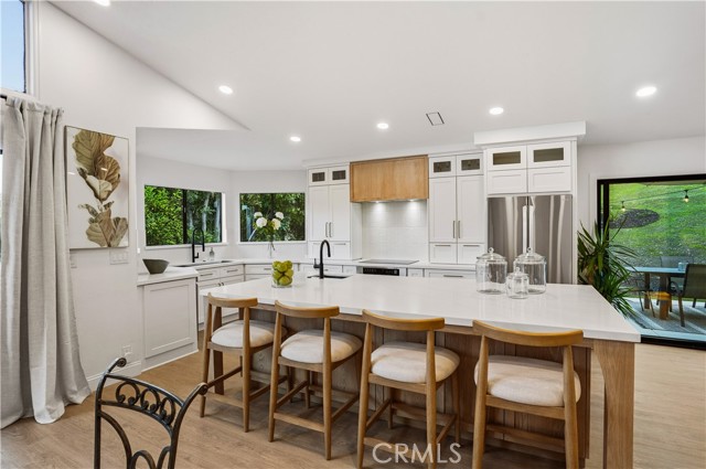 Detail Gallery Image 9 of 30 For 22207 Vacation, Canyon Lake,  CA 92587 - 3 Beds | 2 Baths